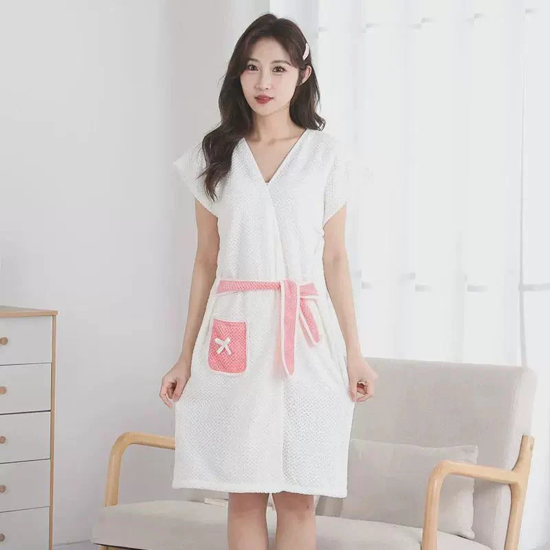 Wearable Coral Fleece Bath Towel - Image 4